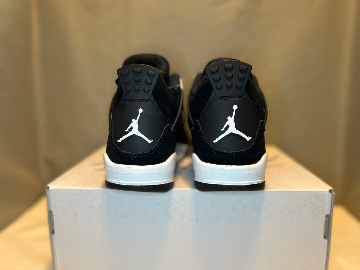 Air Jordan 4 Retro "White Thunder" Grade School FQ8213-001