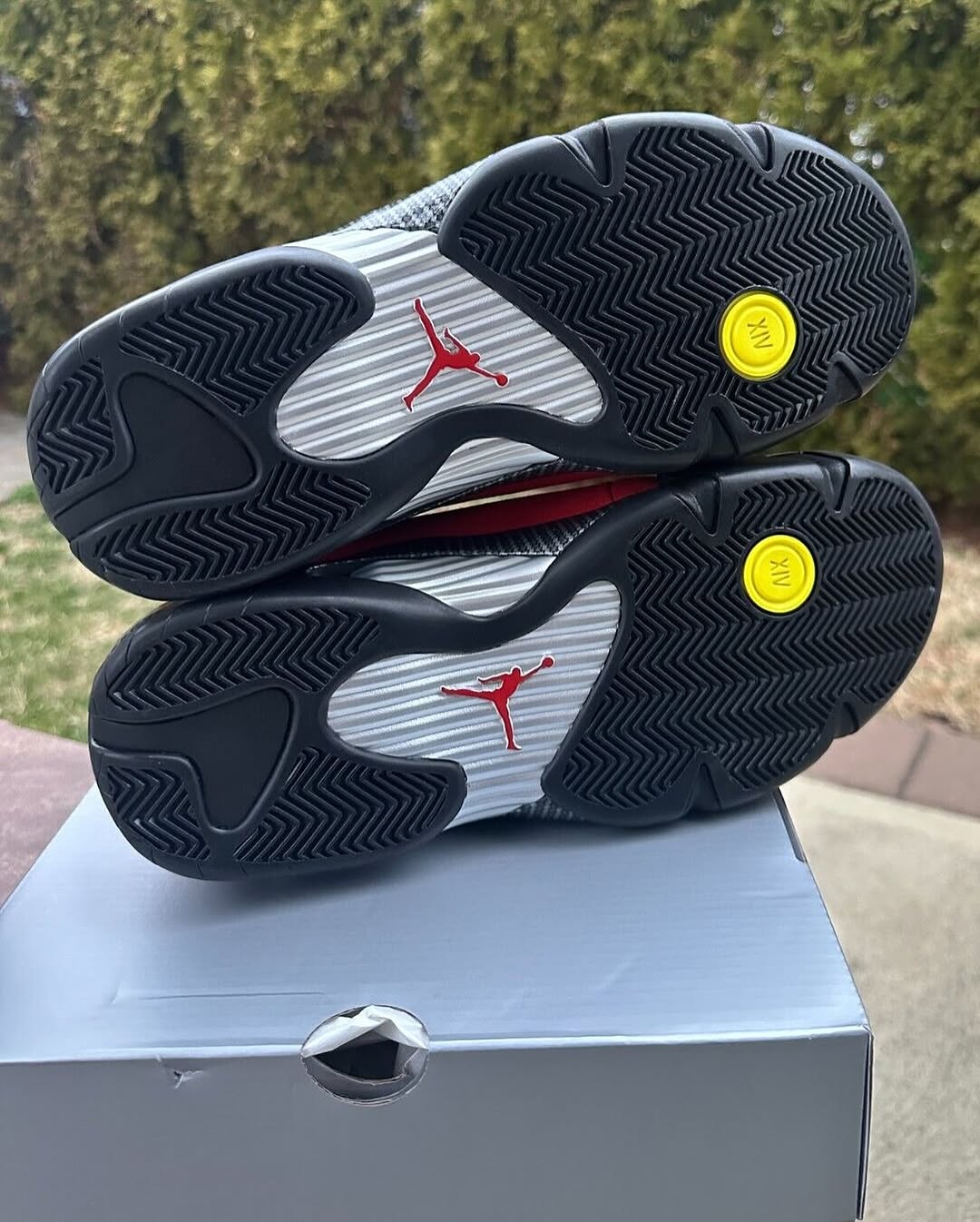 Air Jordan 14 Retro Ferrari (2025) Men's & Youth Basketball Sneakers IF5015-600