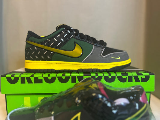 Nike Dunk PE Low What the Duck - University of Oregon Home Ducks of a Feather