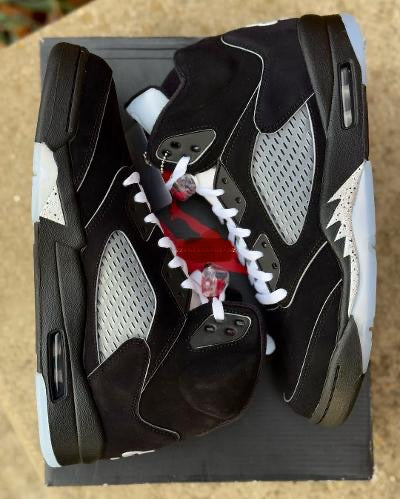 Air Jordan 5 Retro “Black Metallic Reimagined” HF3975-001 Men's and Youth Sizes