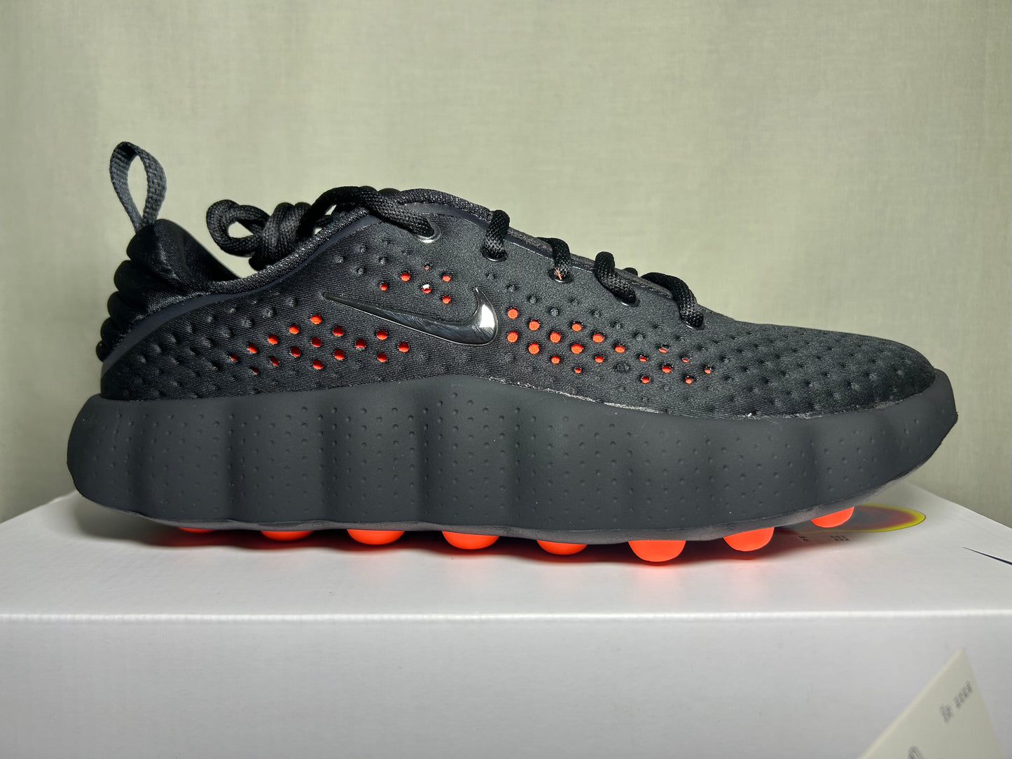 Nike Mind 002 Black Chrome HQ4310-001 Women's Neuroscience Pregame Shoes